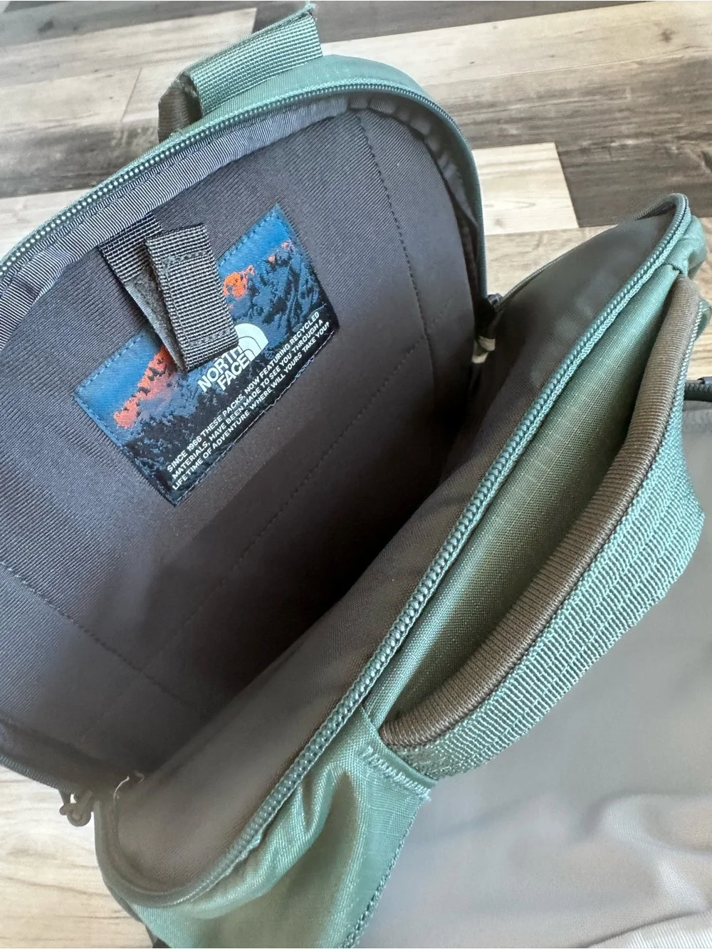 The North Face Borealis Commuter Laptop Pack, Duck Green/Taupe Green